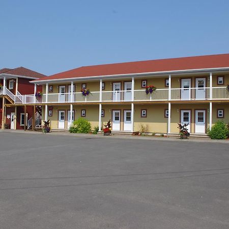 Motel Des Mariniers Kamouraska Esterno foto