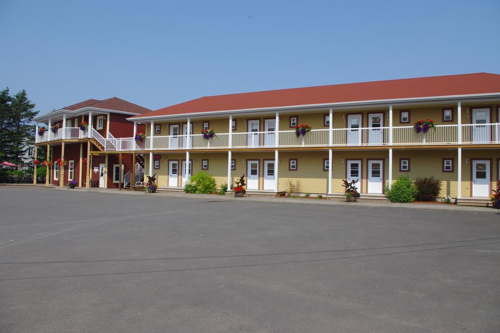 Motel Des Mariniers Kamouraska Esterno foto